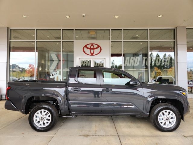 2025 Toyota Tacoma SR5 4x4 Double Cab photo 2