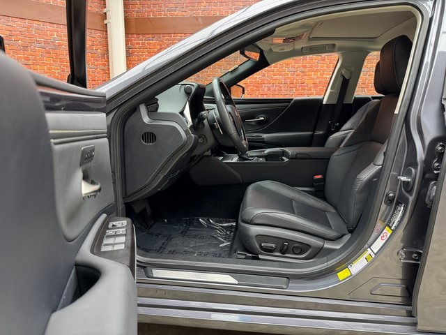 2019 Lexus ES 350 photo 22