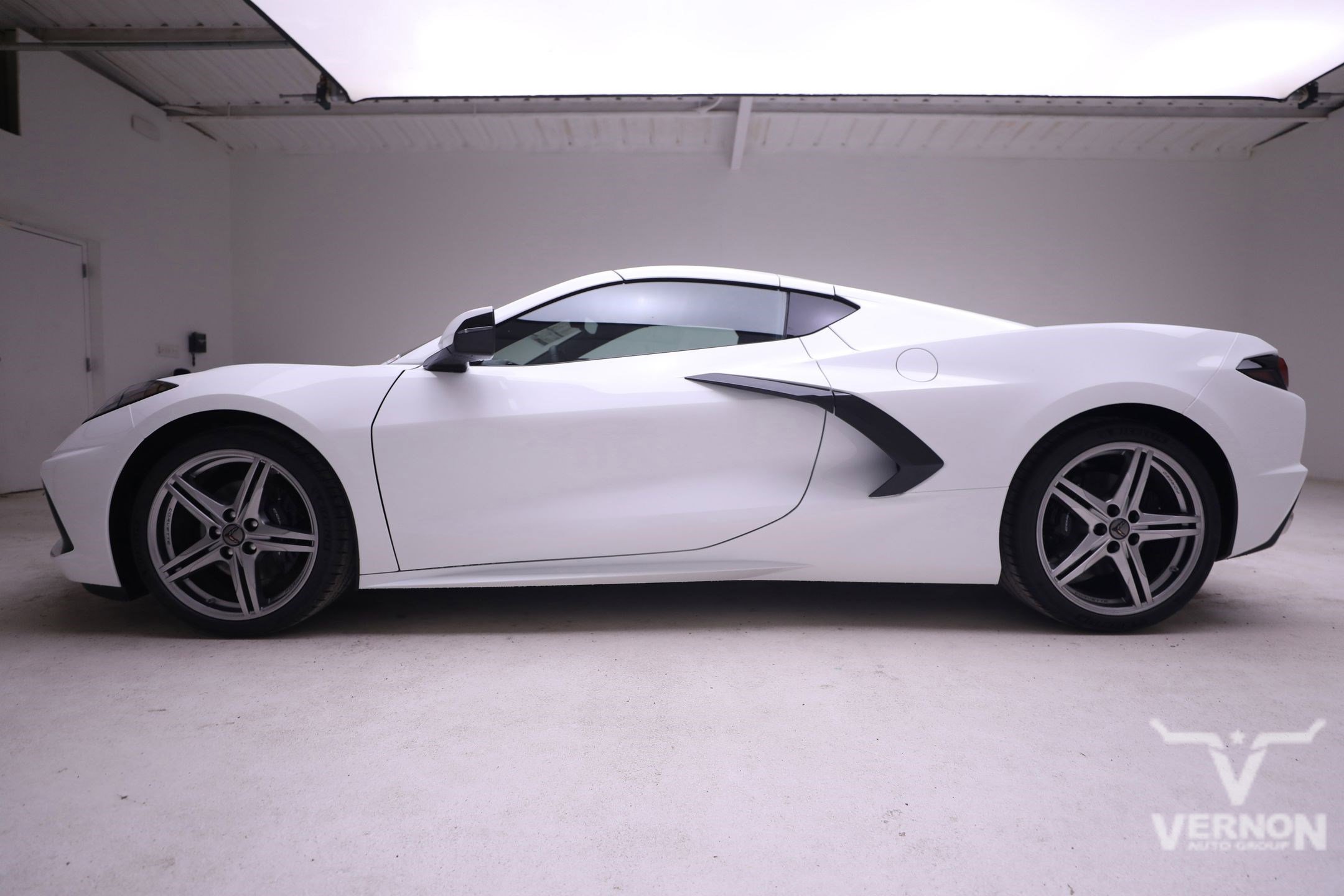 2026 Chevrolet Corvette Stingray 1LT photo 2