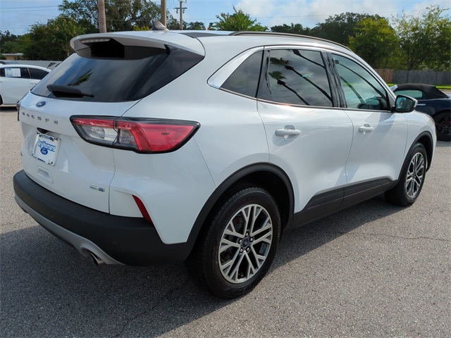 2020 Ford Escape SEL photo 4