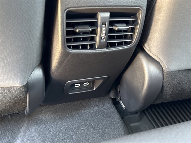 2026 Toyota Corolla Cross LE photo 11