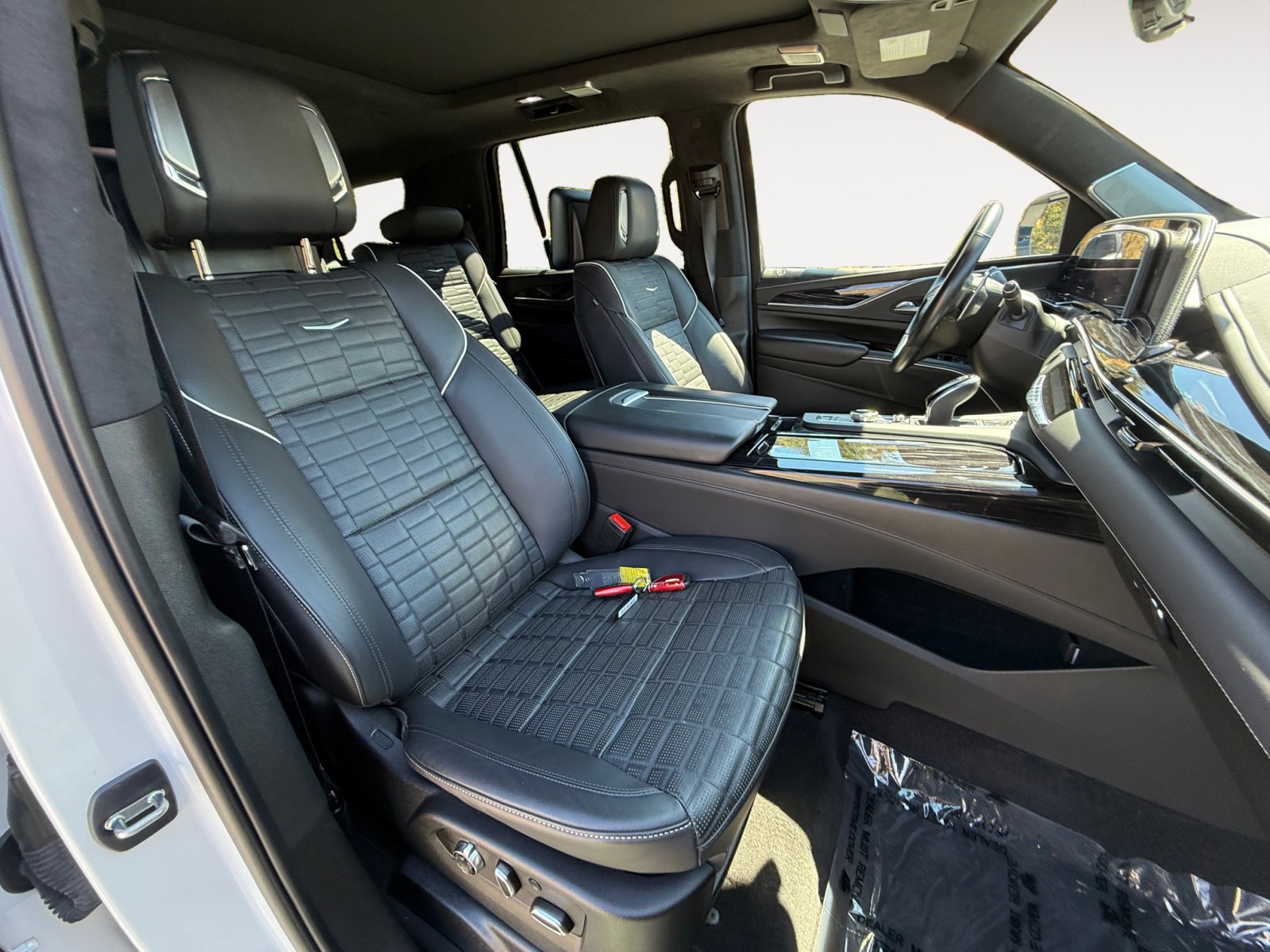 2023 Cadillac Escalade V-Series photo 19