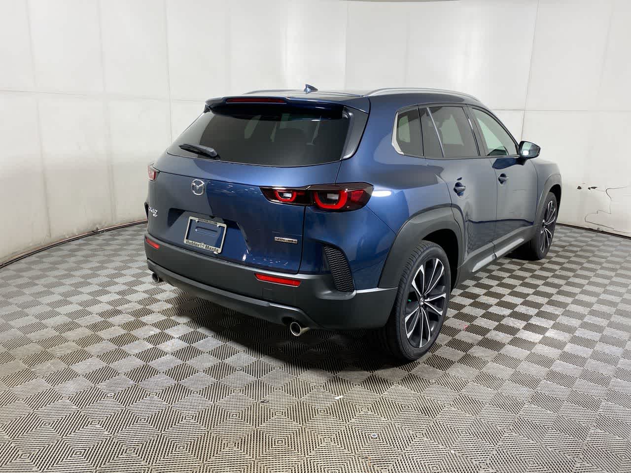 2025 Mazda CX-50 2.5 Premium Plus photo 2