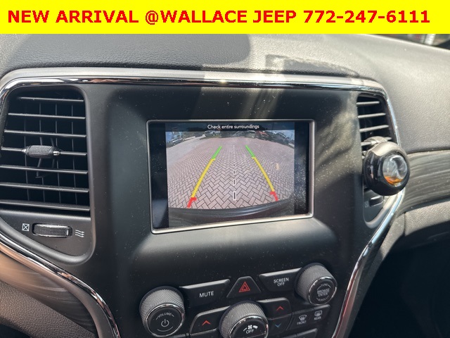 2020 Jeep Grand Cherokee Laredo E photo 3
