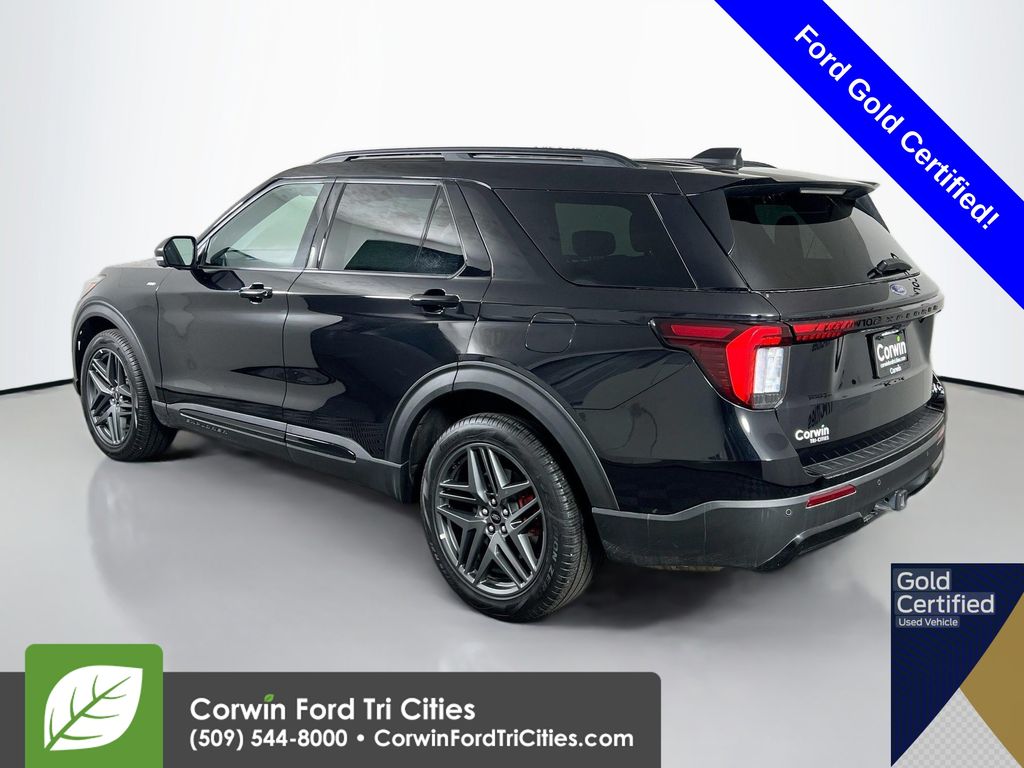 2025 Ford Explorer ST-Line photo 4