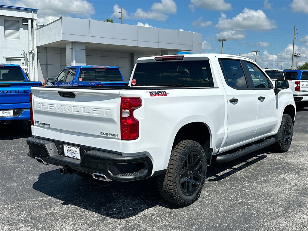 2025 Chevrolet Silverado 1500 Custom Trail Boss photo 4