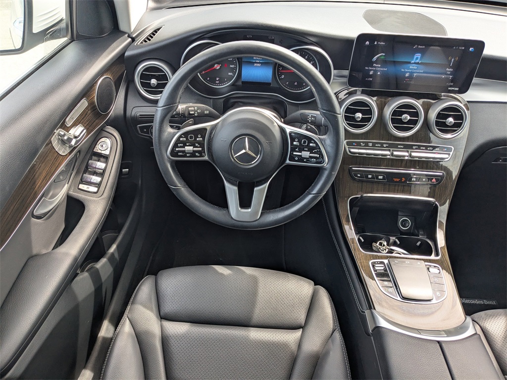 2020 Mercedes Benz GLC 300 photo 16
