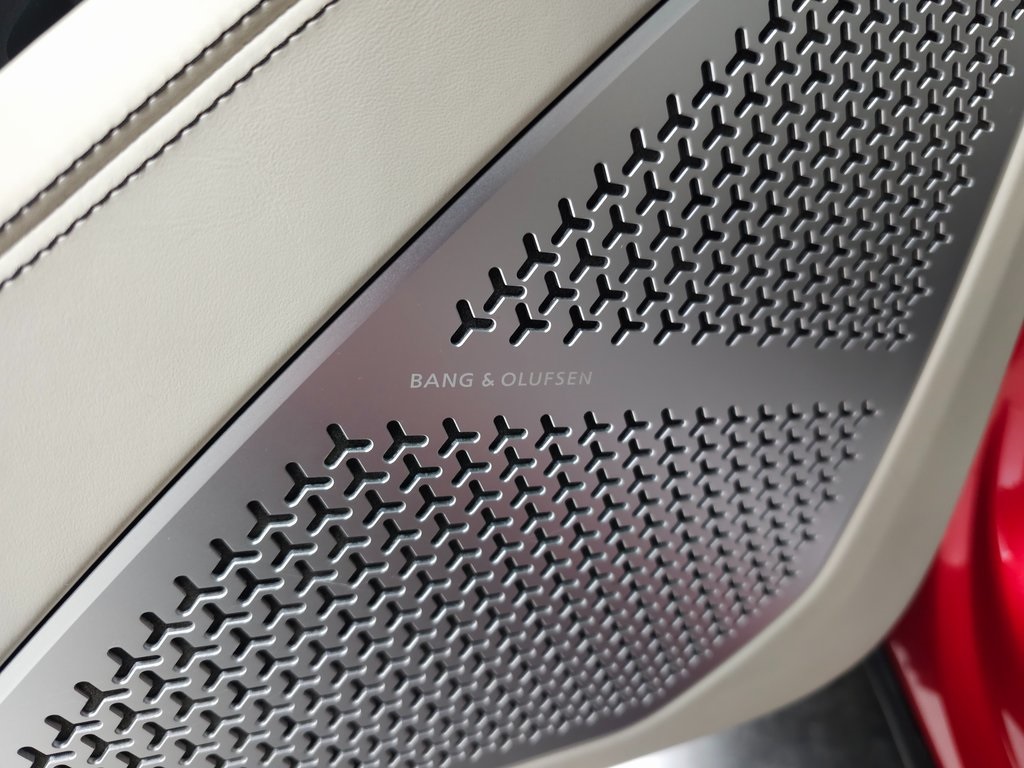 2021 LAMBORGHINI URUS - Image 17