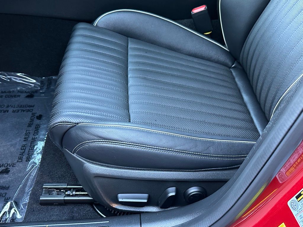 2022 Genesis G70 2.0T photo 22