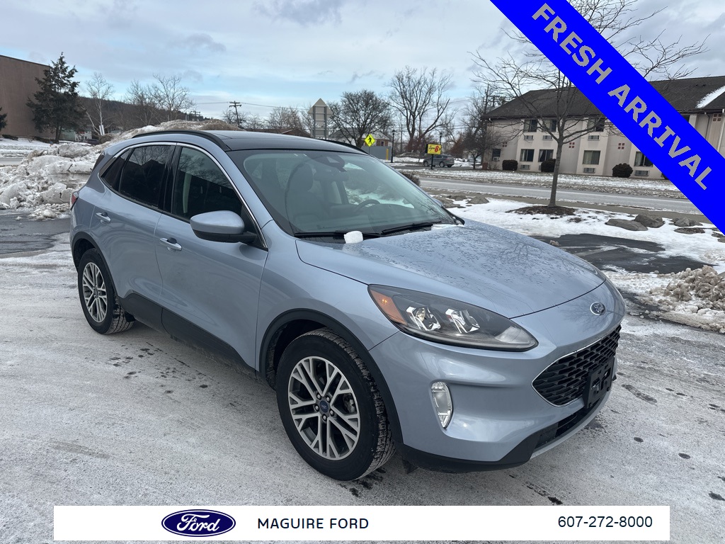 2022 Ford Escape SEL's photo