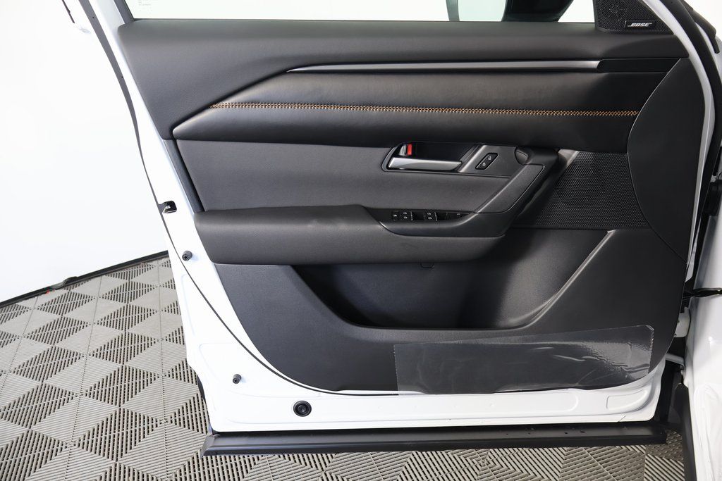 2026 Mazda CX-50 Premium photo 2