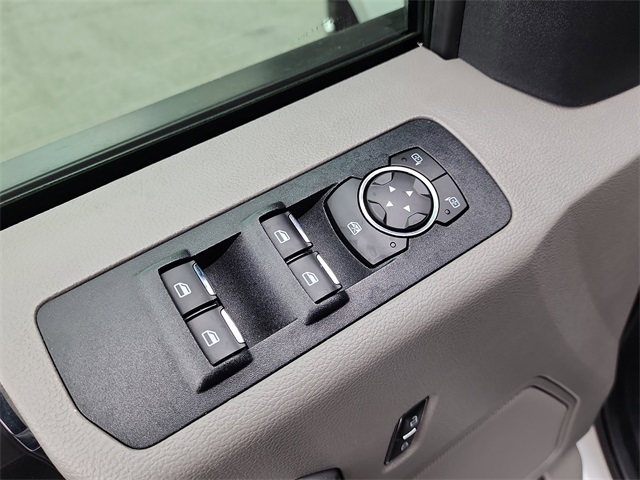 2019 Ford F-150 XLT photo 11