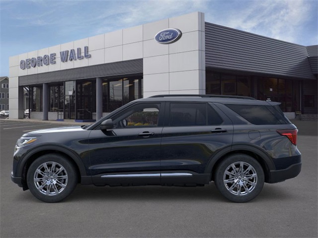 2025 Ford Explorer photo 3