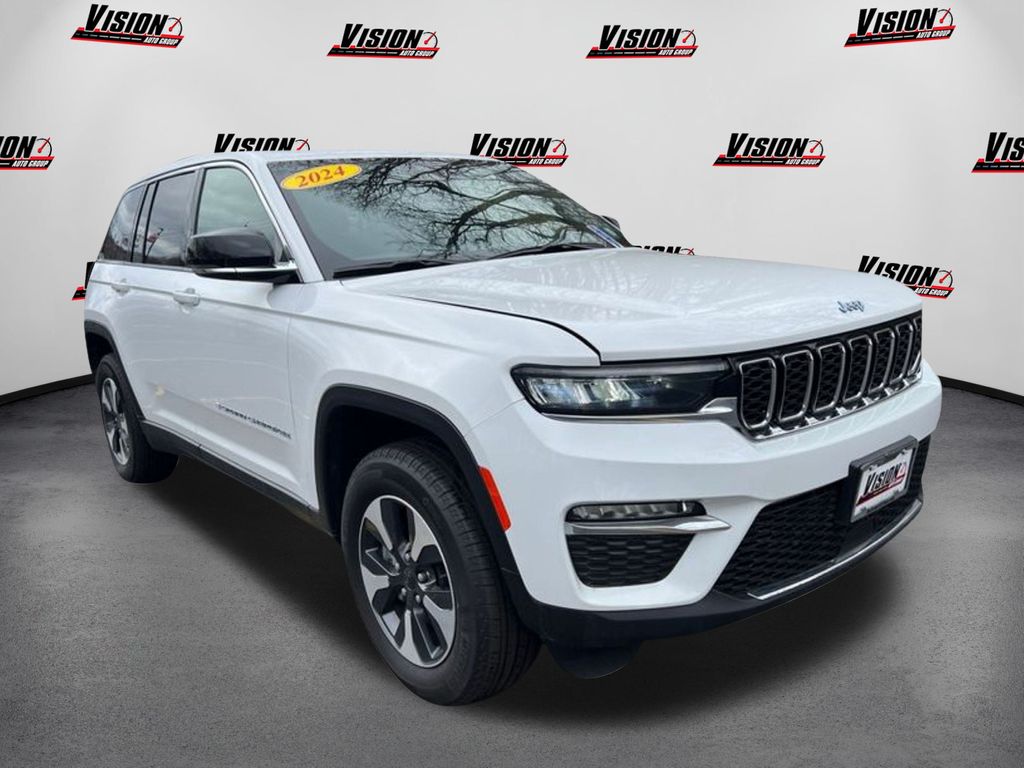 2024 Jeep Cherokee 4xe Base photo 3