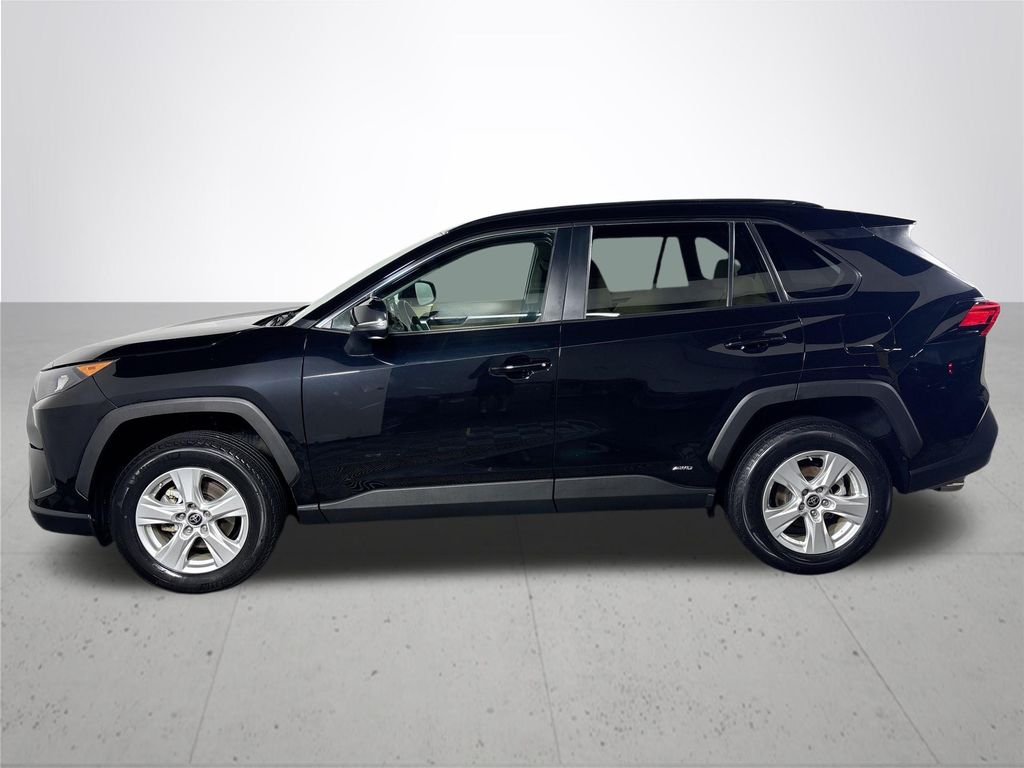 2021 Toyota RAV4 Hybrid LE photo 9
