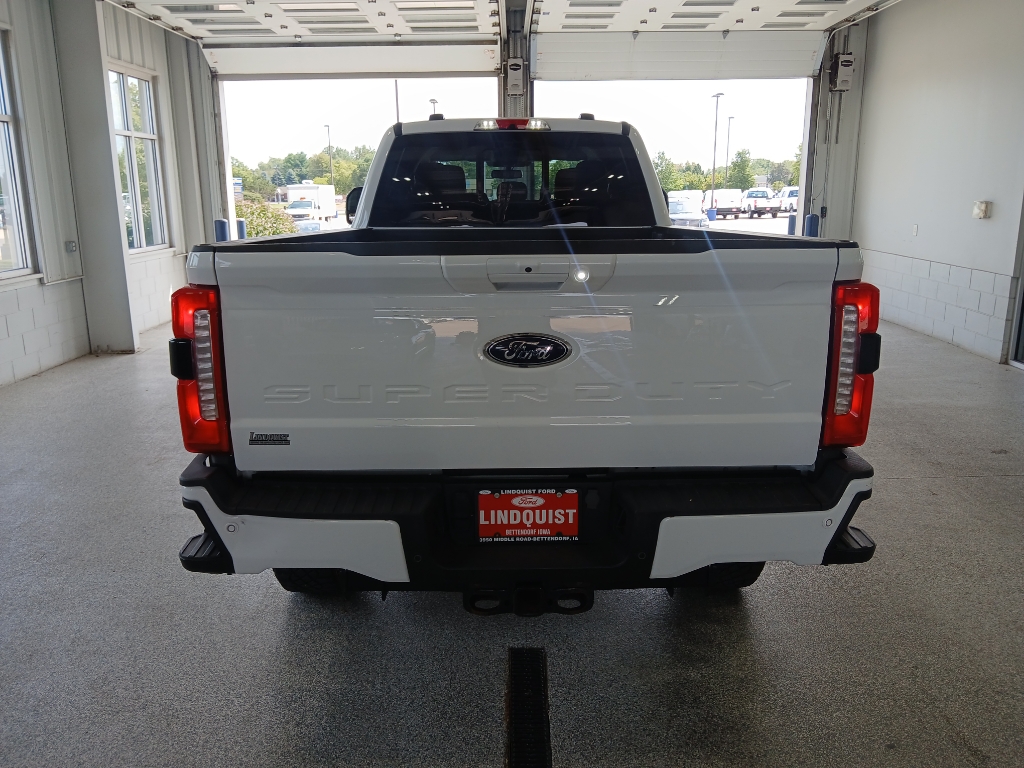 2023 Ford F-350 XLT photo 7