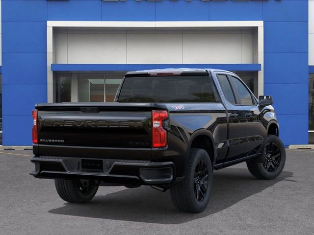 2026 Chevrolet Silverado 1500 Custom photo 3