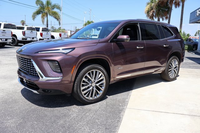 2026 Buick Enclave Avenir photo 3