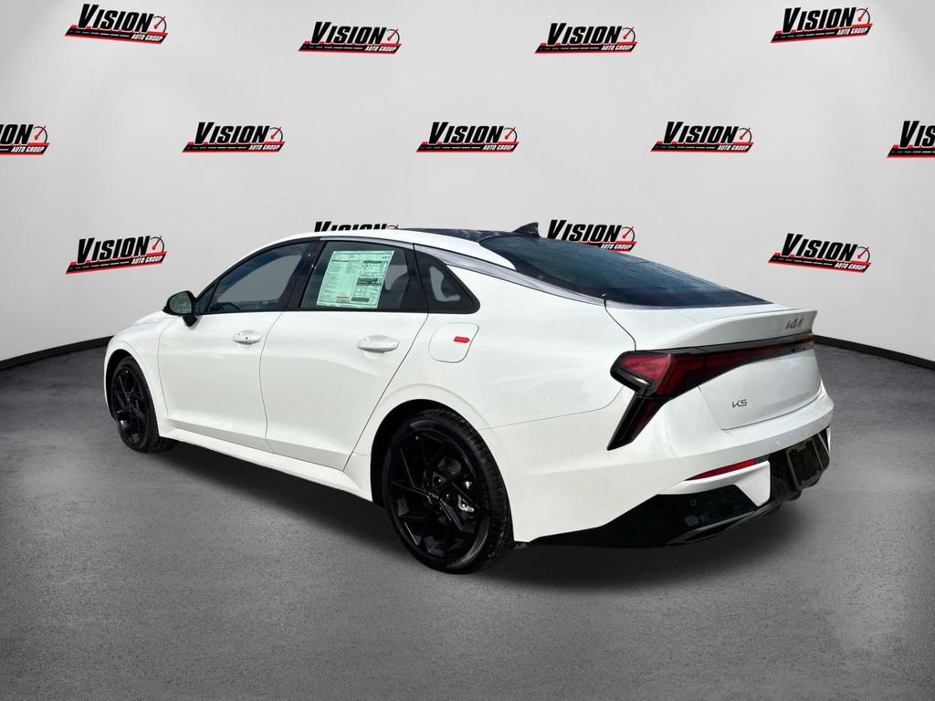 2026 Kia K5 GT-Line photo 3