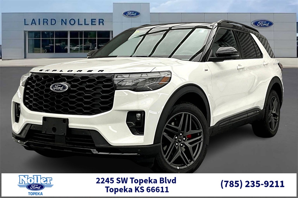 2025 Ford Explorer ST-LINE's photo