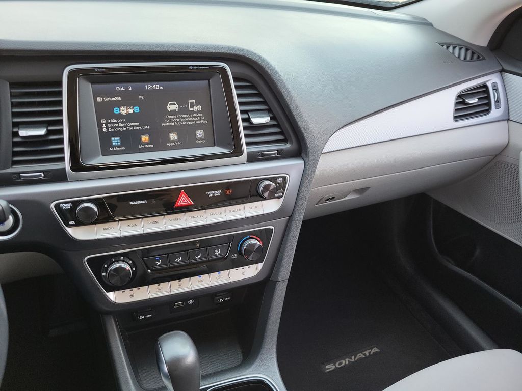 2018 Hyundai Sonata SEL photo 18
