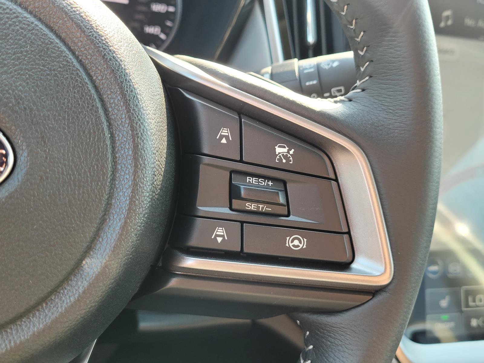 2025 Subaru Outback Premium photo 7