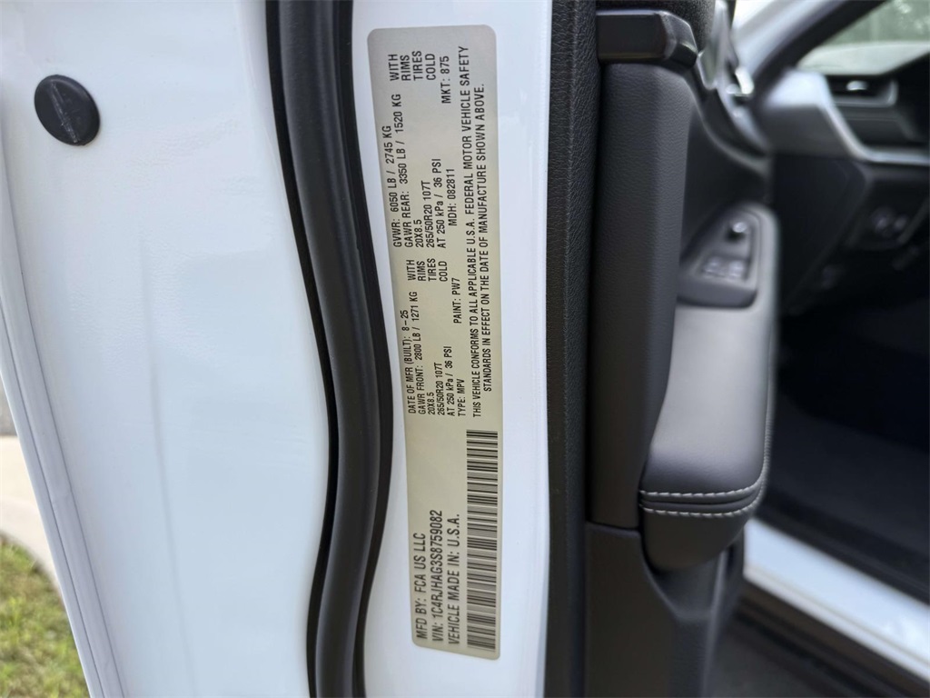 2025 Jeep Grand Cherokee Altitude X photo 30