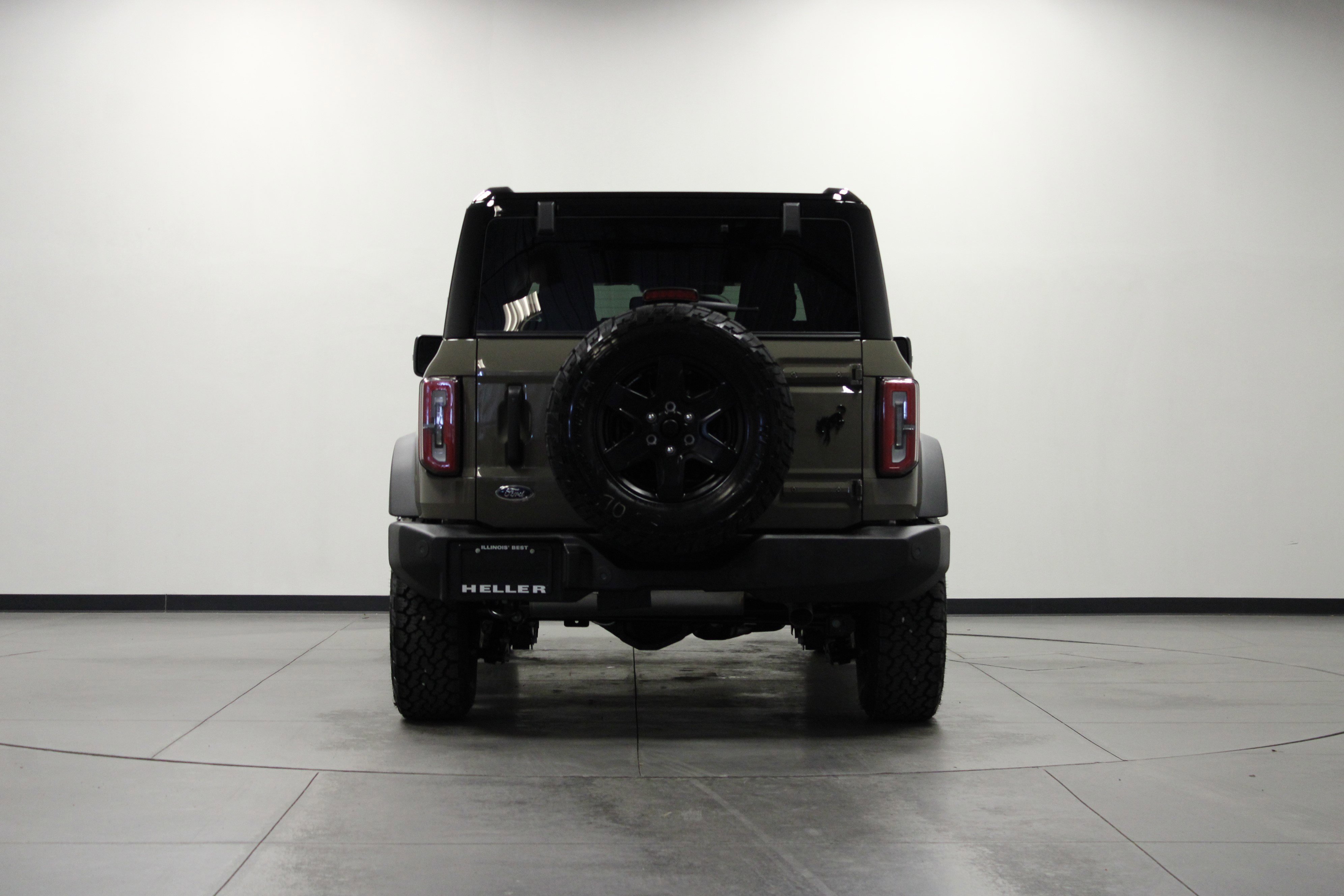 2025 Ford Bronco Outer Banks photo 4
