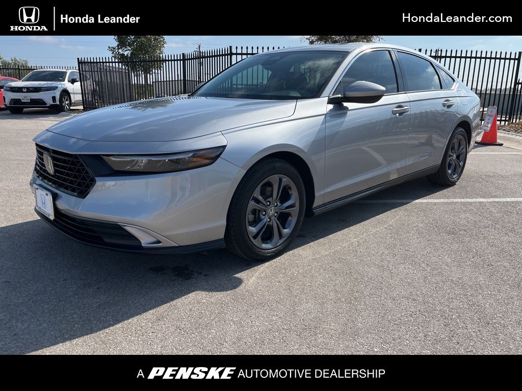 2023 Honda Accord EX's photo