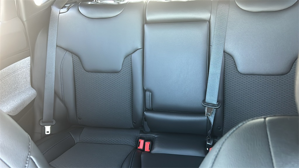 2025 Jeep Compass Latitude photo 32