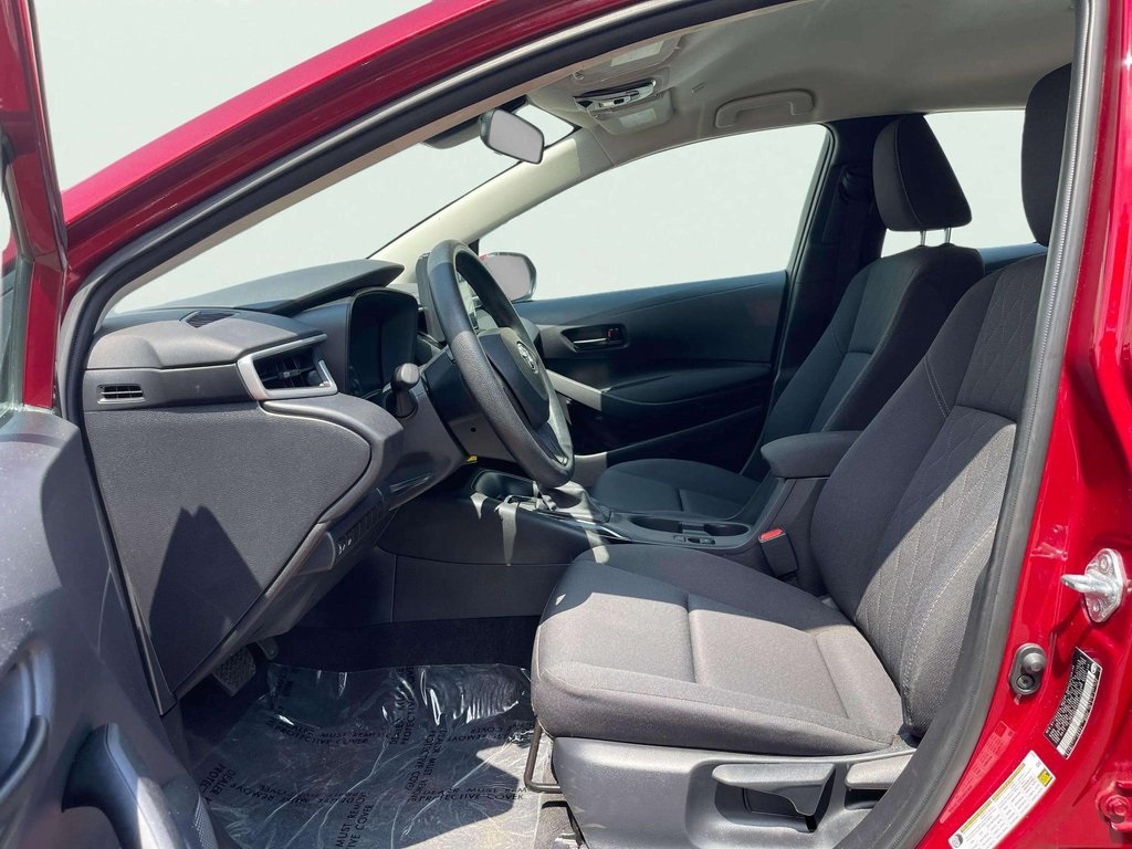 2025 Toyota Corolla LE photo 17