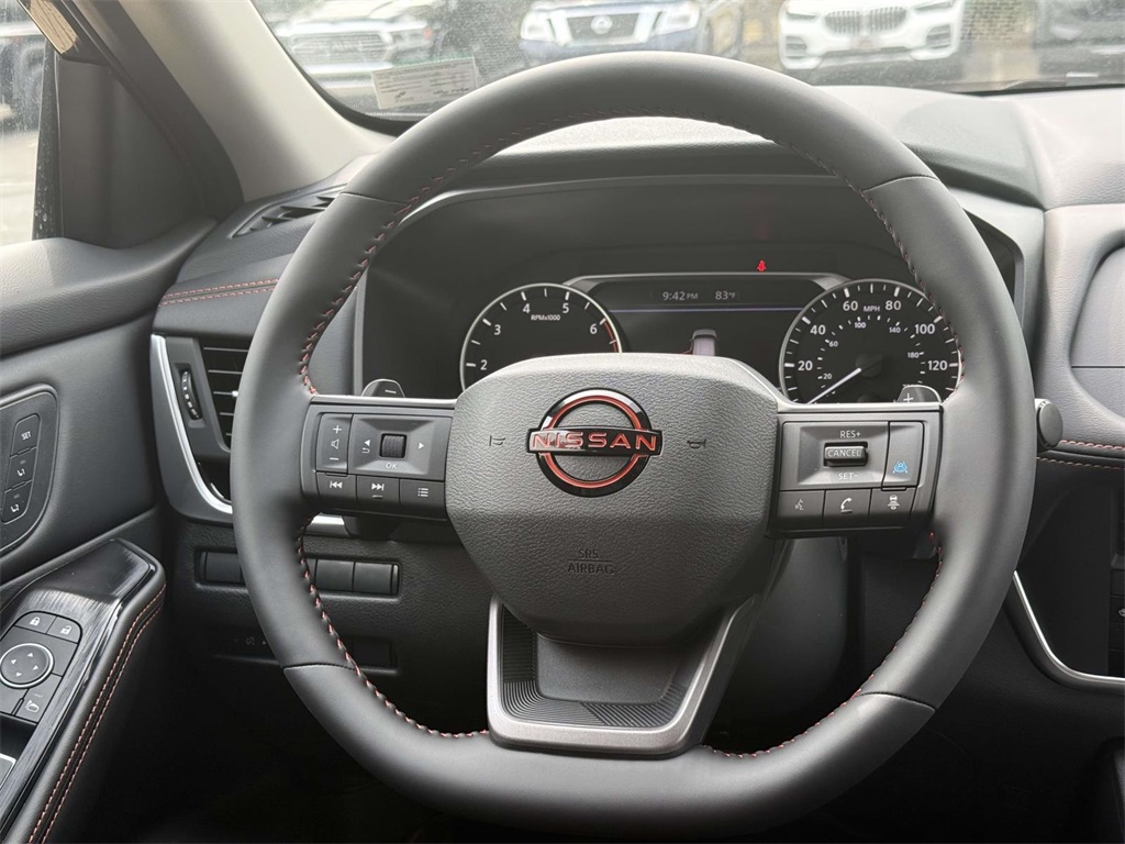 2026 Nissan Rogue SV photo 13