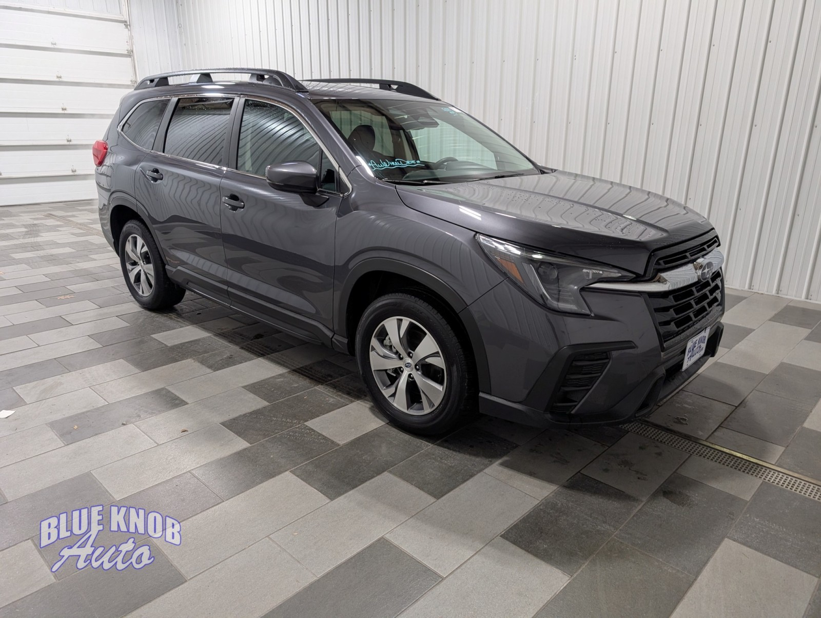 2024 Subaru Ascent Premium photo 4