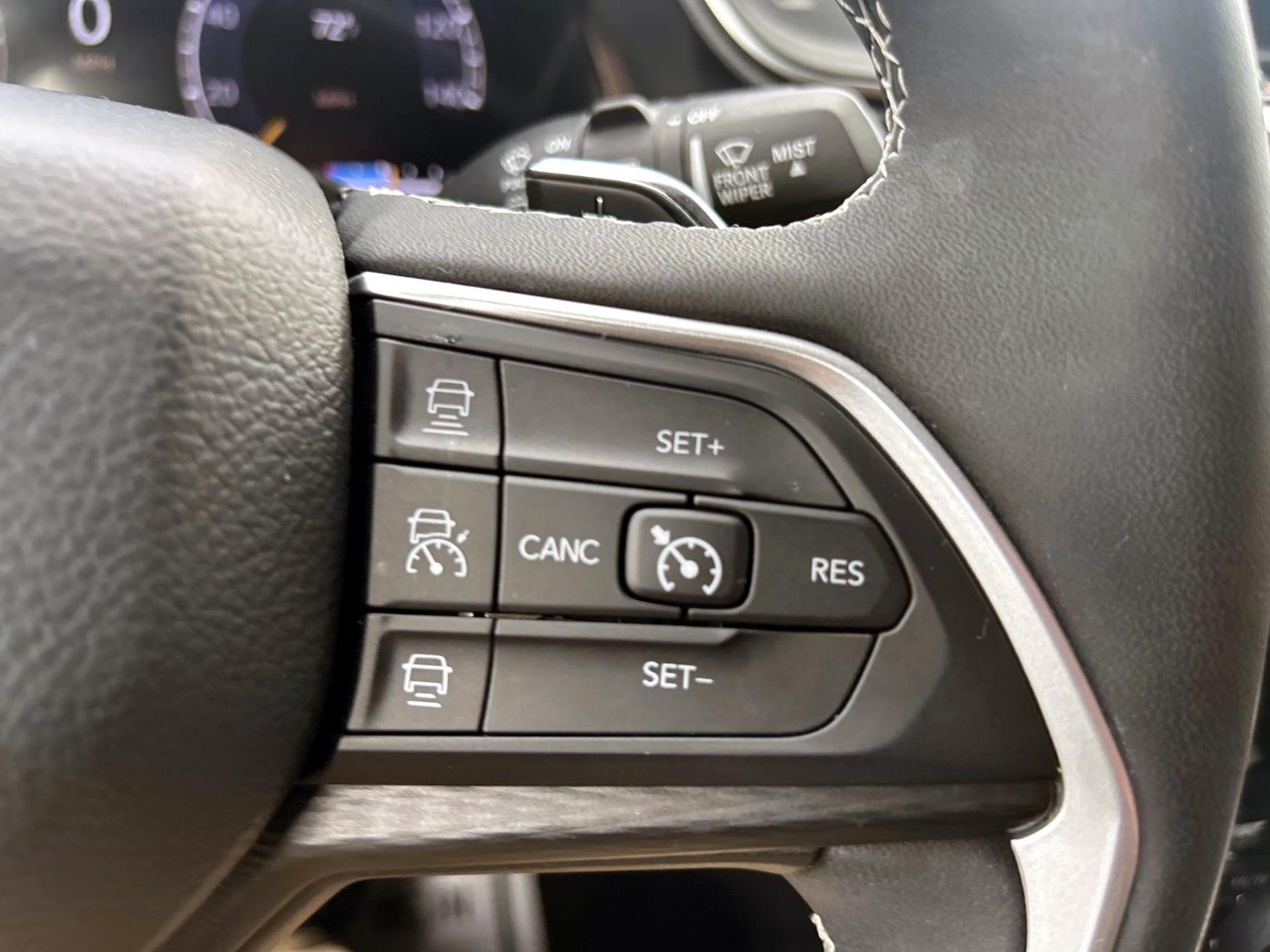 2023 Jeep Grand Cherokee Altitude photo 18