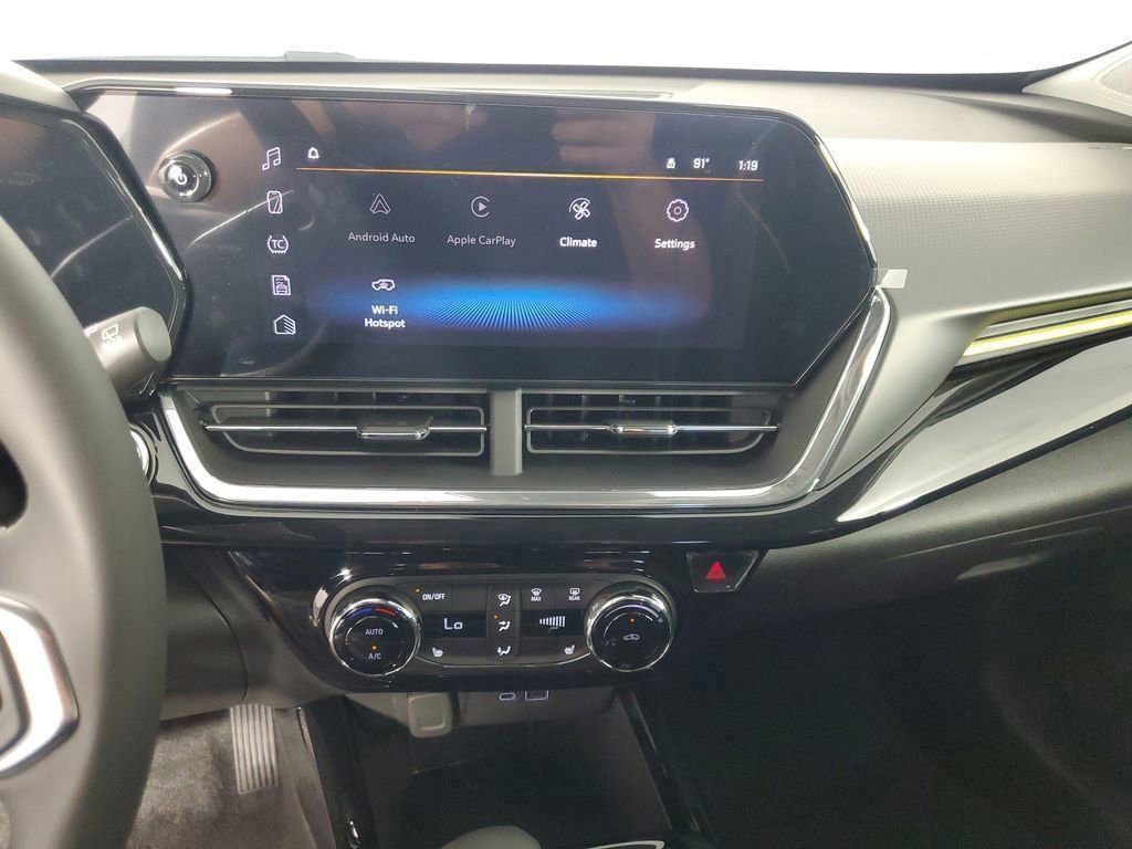 2025 Chevrolet Trax ACTIV photo 16