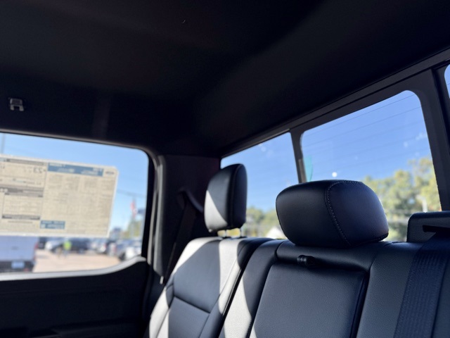 2025 Ford F-150 Lariat photo 28
