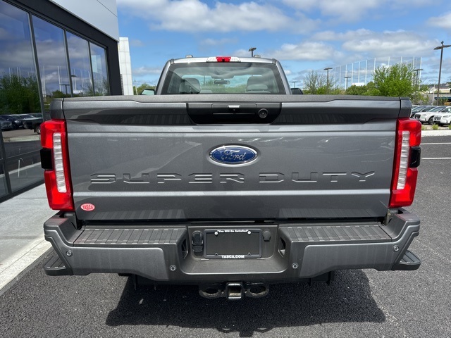 2024 Ford F-350 XL photo 4