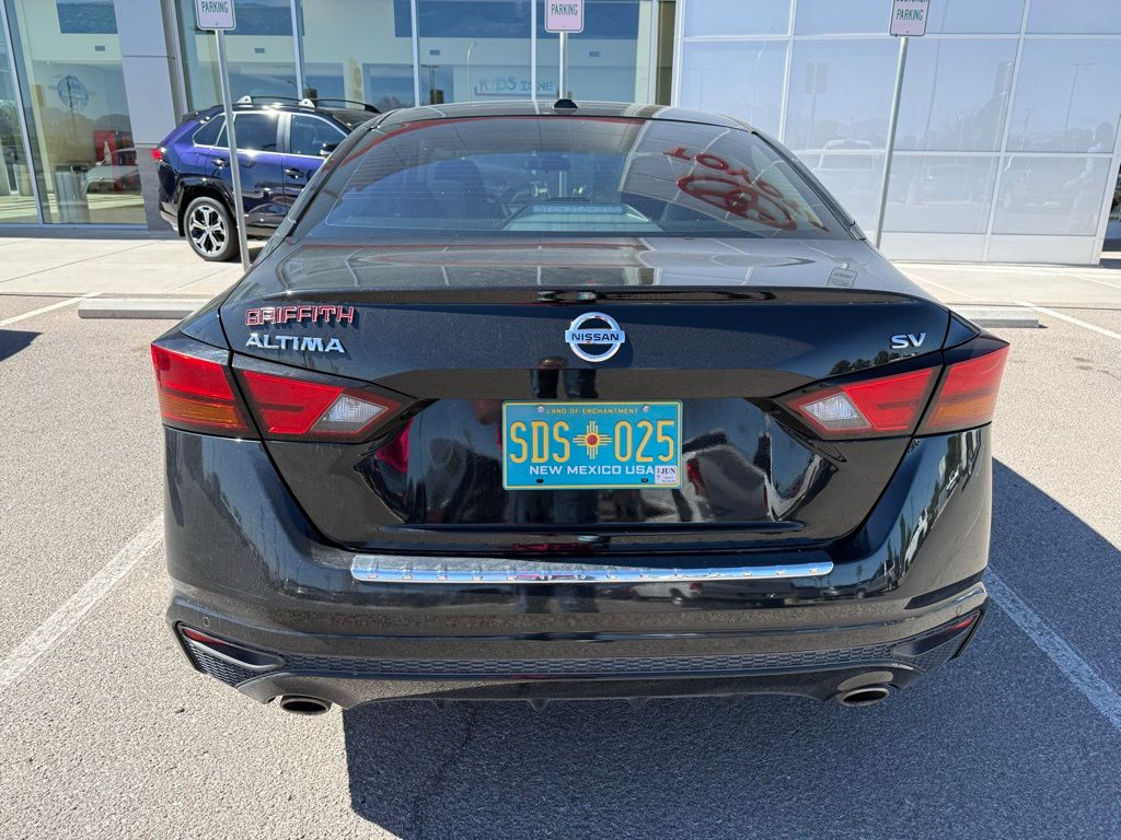 2021 Nissan Altima 2.5 SV photo 4