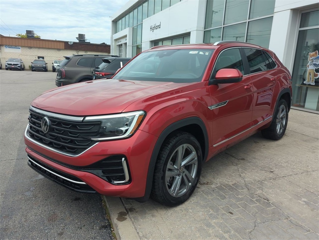 2024 Volkswagen Atlas Cross Sport SEL R-Line photo 4
