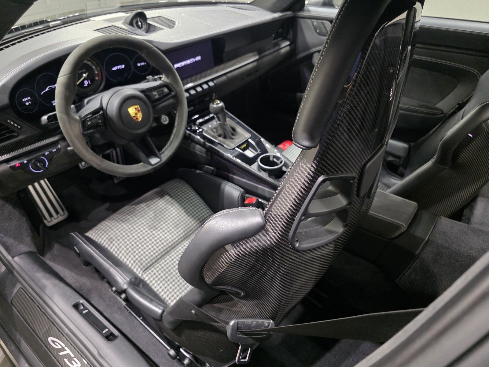 2022 Porsche 911 GT3 Coupe photo 8