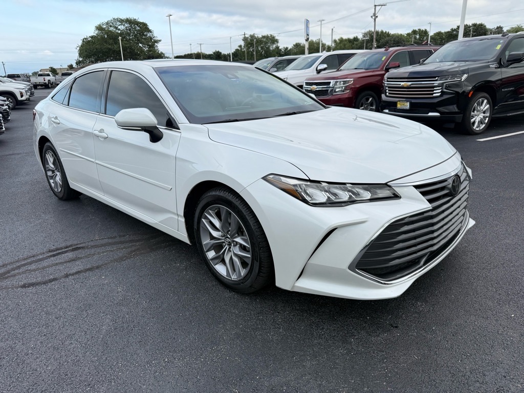 2019 Toyota Avalon XLE photo 7