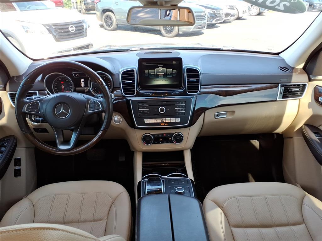 2017 Mercedes Benz GLS 450 4MATIC photo 31