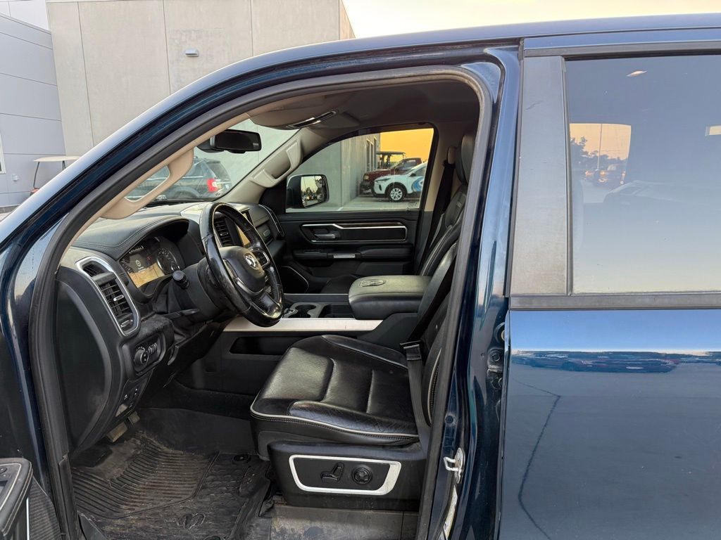 2019 Ram 1500 Laramie photo 5