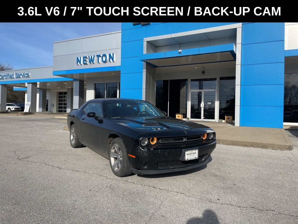 2020 Dodge Challenger SXT's photo