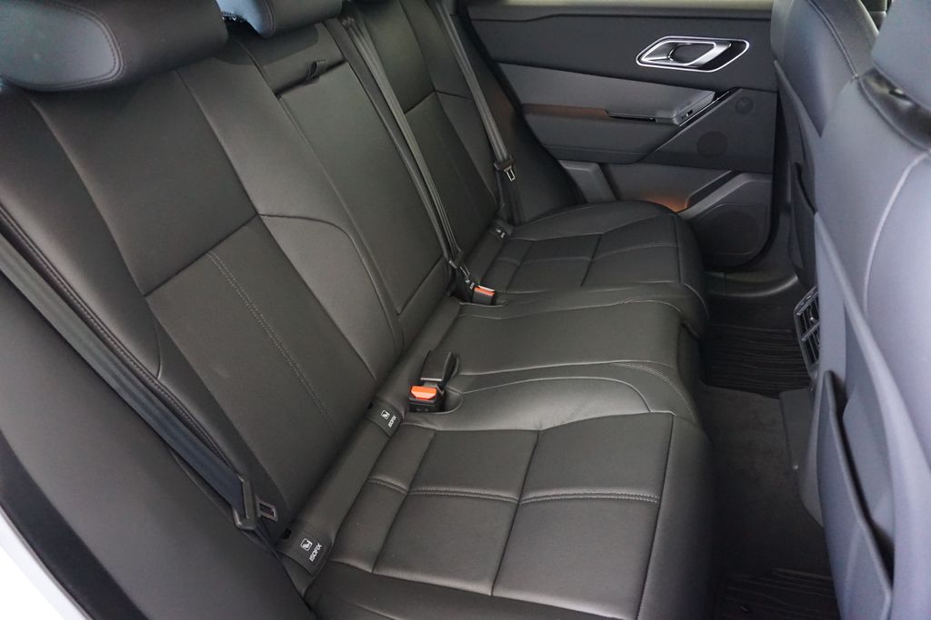 2026 Land Rover Range Rover Velar S photo 27