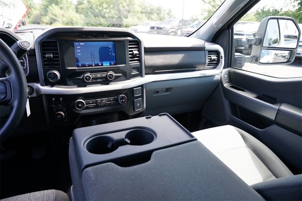 2023 Ford F-150 XLT photo 19