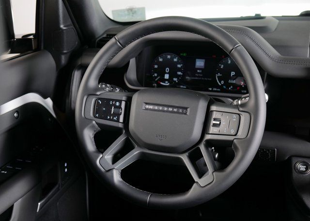 2025 Land Rover Defender 110 X-Dynamic SE photo 10