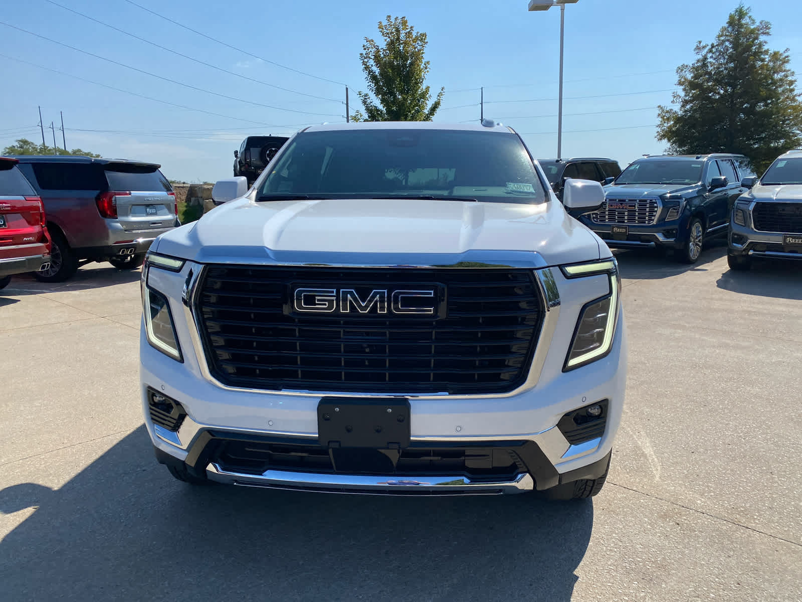 2026 Gmc Yukon XL photo 2