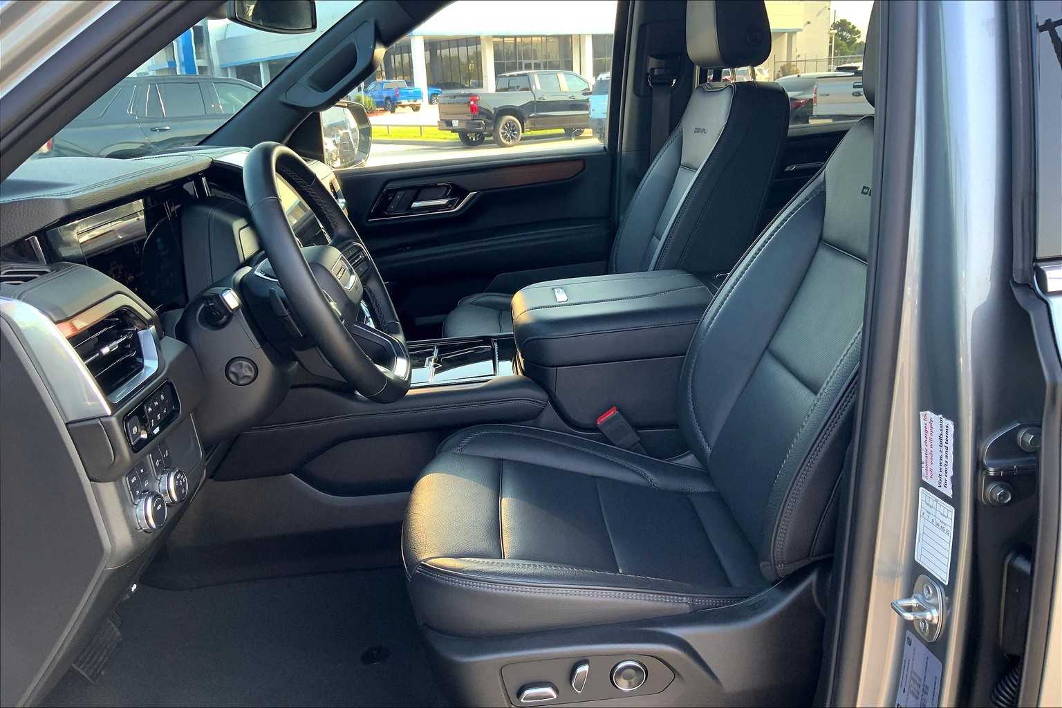 2025 Gmc Yukon Denali photo 13