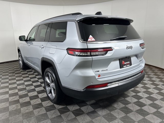 2021 Jeep Grand Cherokee Limited photo 2